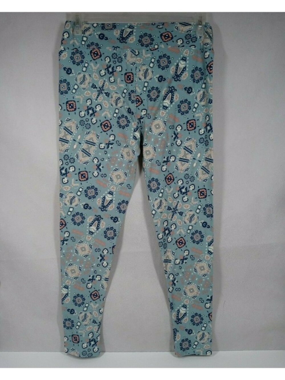 New LuLaRoe Tall & Curvy Leggings Pale Blue With African Designs